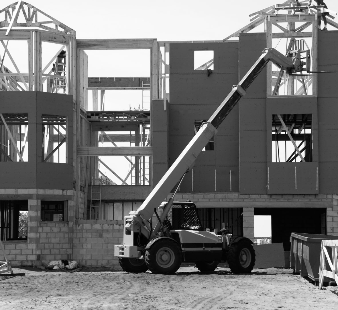 Home construction in Malibu Beach, CA